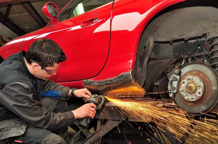Réparation carrosserie Décines-Charpieu